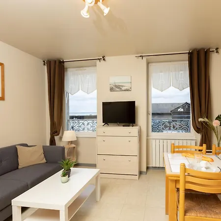 Les Bisquines De La Houle By Interhome Cancale